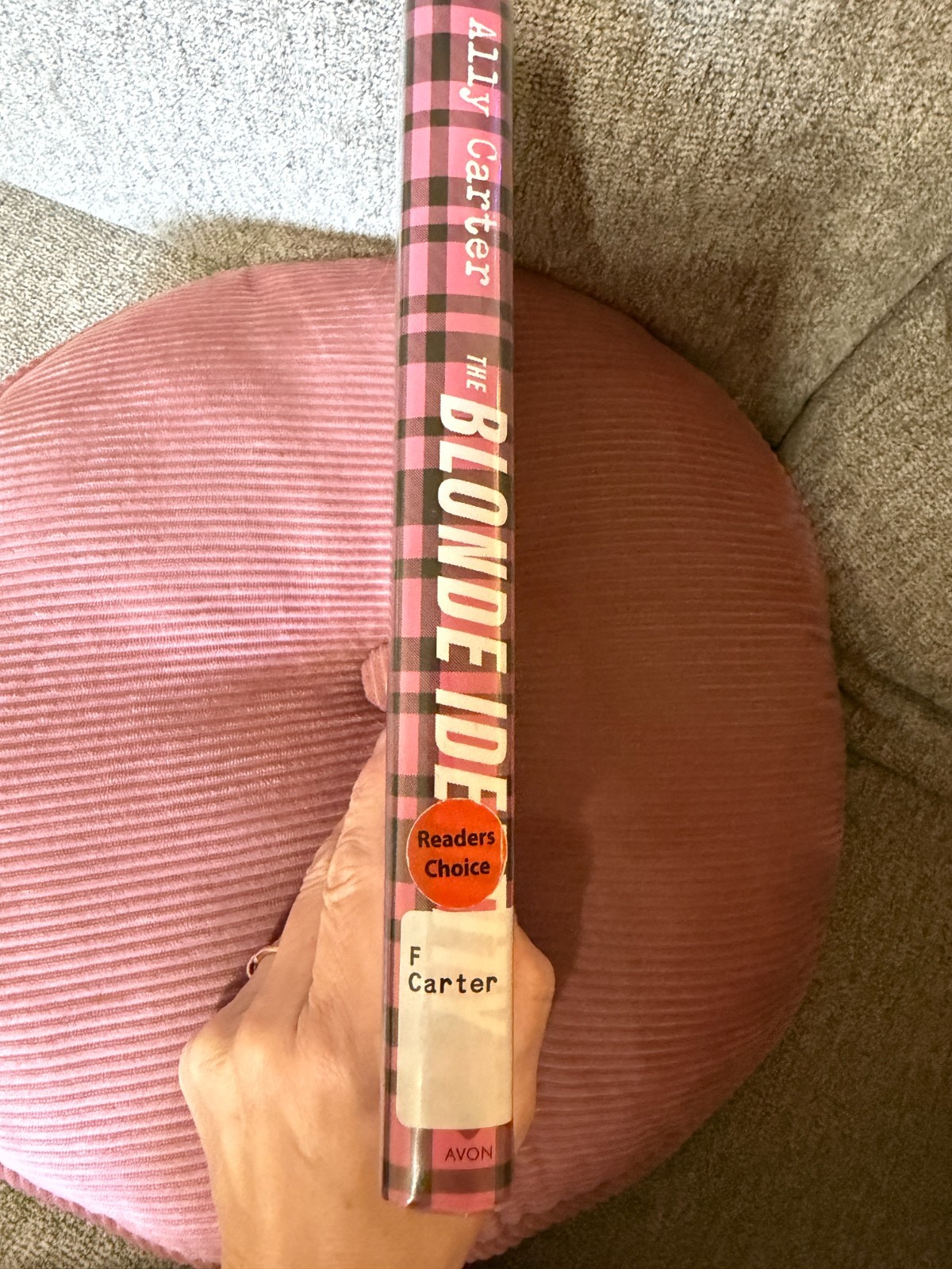 The Blonde Identity – Ally Carter – Hardcover Excellent Ex‑Library – Spy Romance