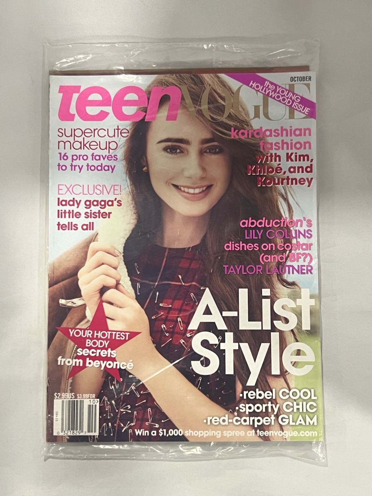 Teen Vogue Magazine October 2011 Lily Collins & Kardashian Fashion Sealed New