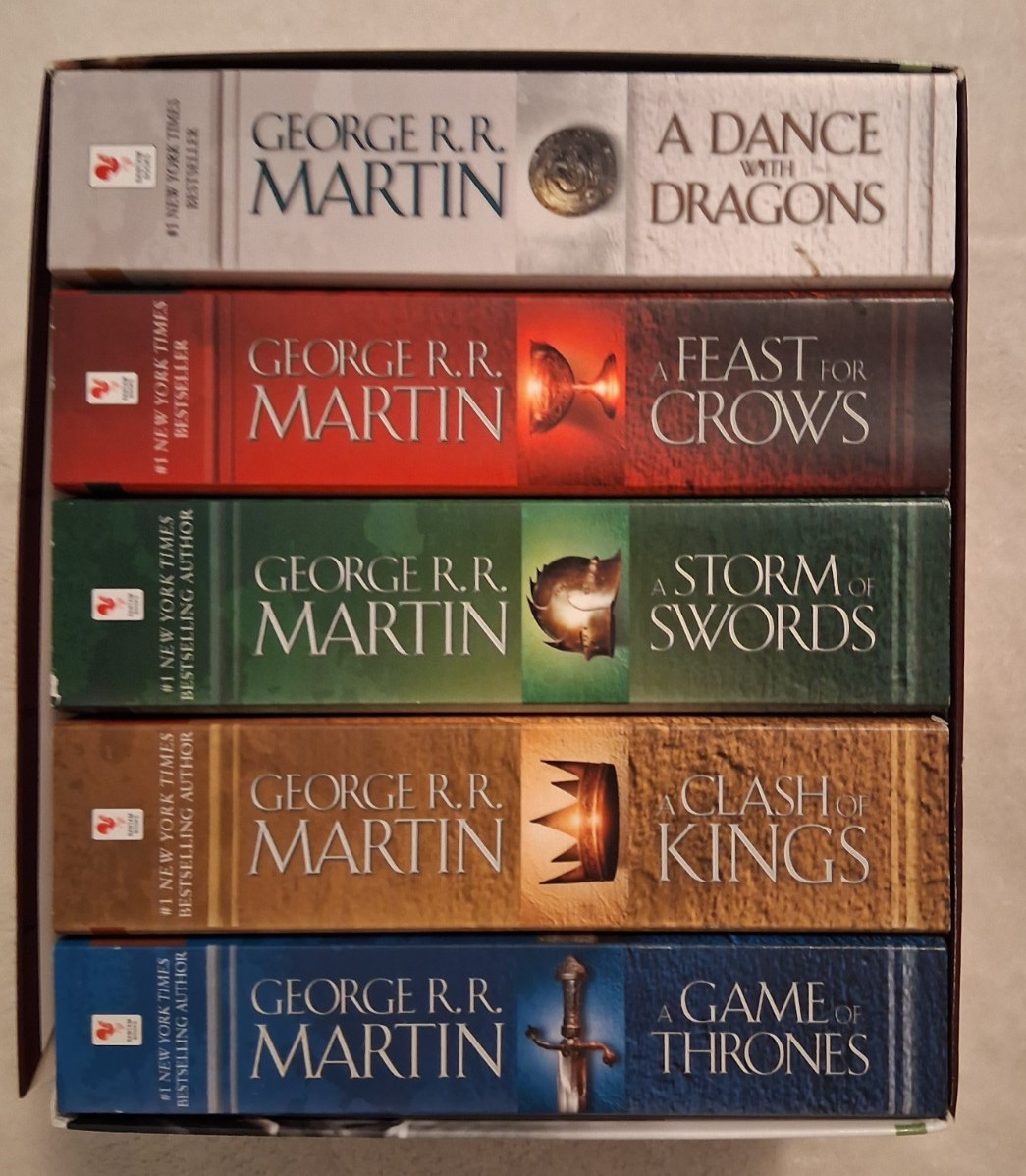 A SONG OF ICE AND FIRE, George R.R. Martin PB 5 BOX SET FANTASY 2013