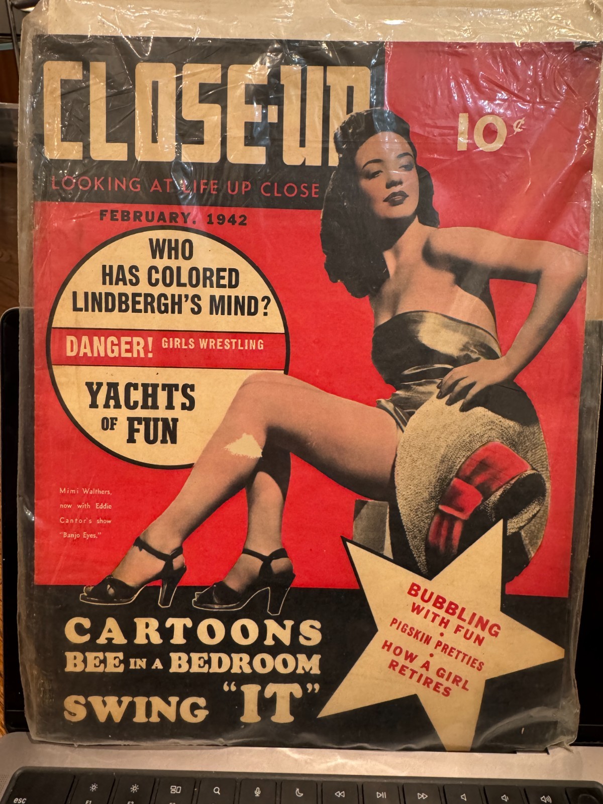 FREE SHIP! Close-Up Magazine February 1942 Men’s Interest Pin-Up