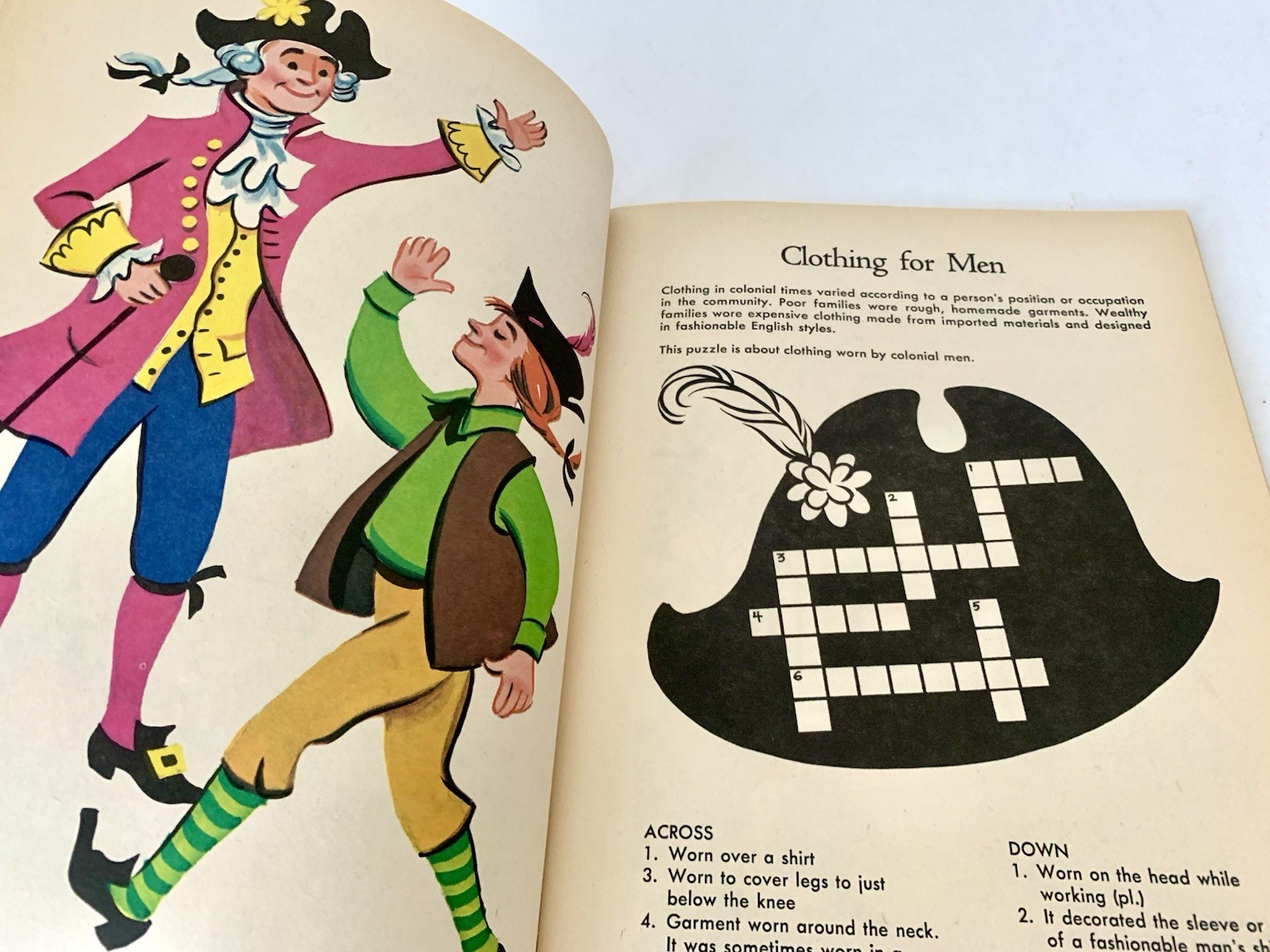 VTG 1975 America Celebrates Grades 4-6 Whitman Patriotic Crossword Puzzle Book