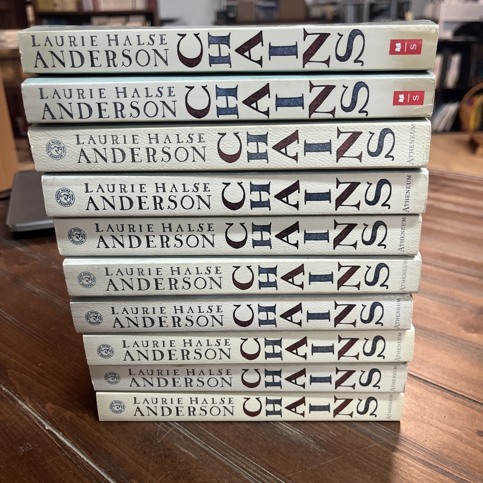 Lot Of 10 Chains Laurie Halse Anderson Class Set Book Reading PB Chapter History