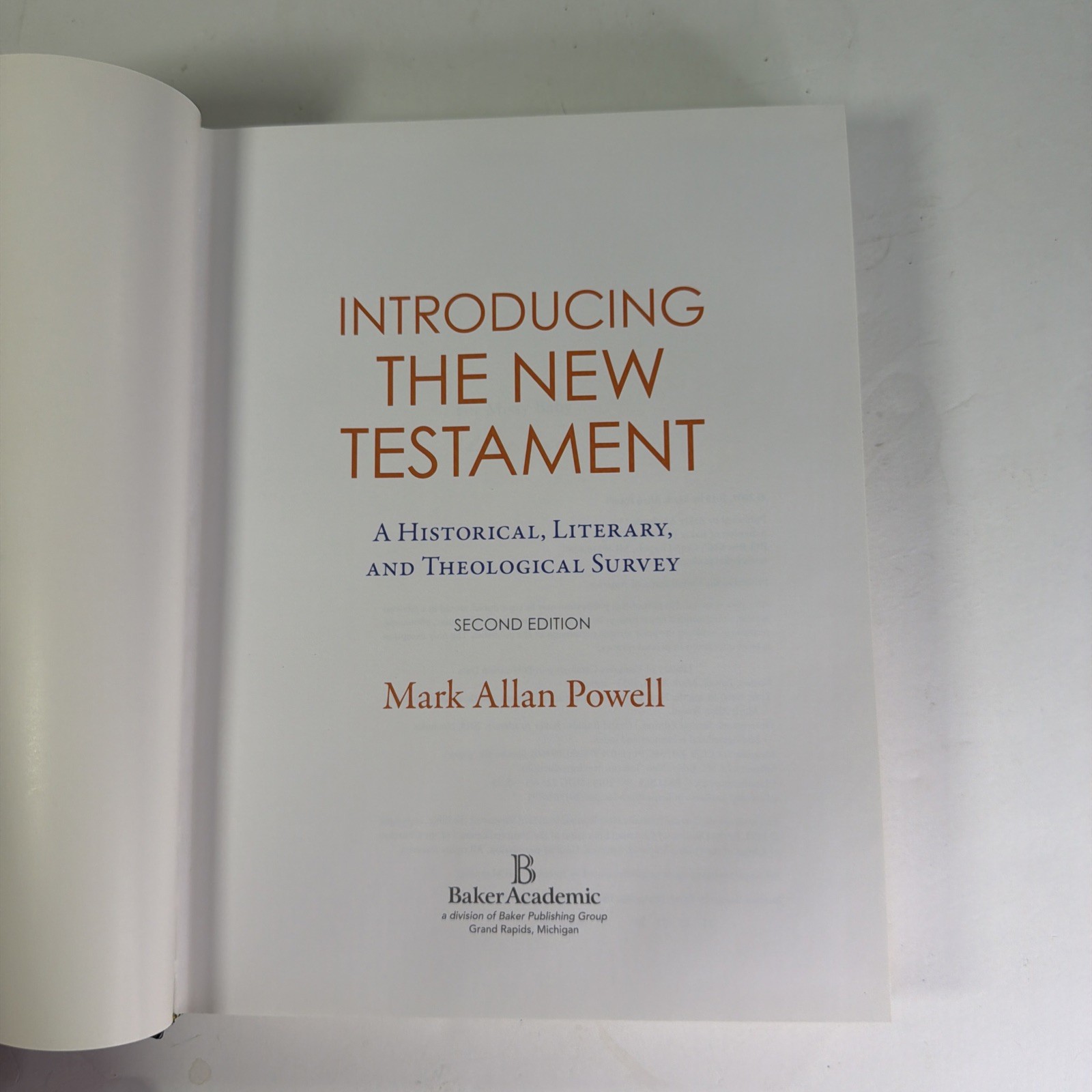 Introducing the New Testament: A – Hardcover, by Mark Allan Powell