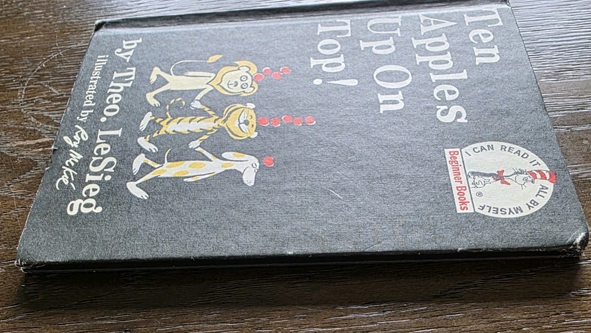 Dr. Seuss Ten Apples Up On Top! By Theo. LeSieg VINTAGE 1961 Book Club Edition