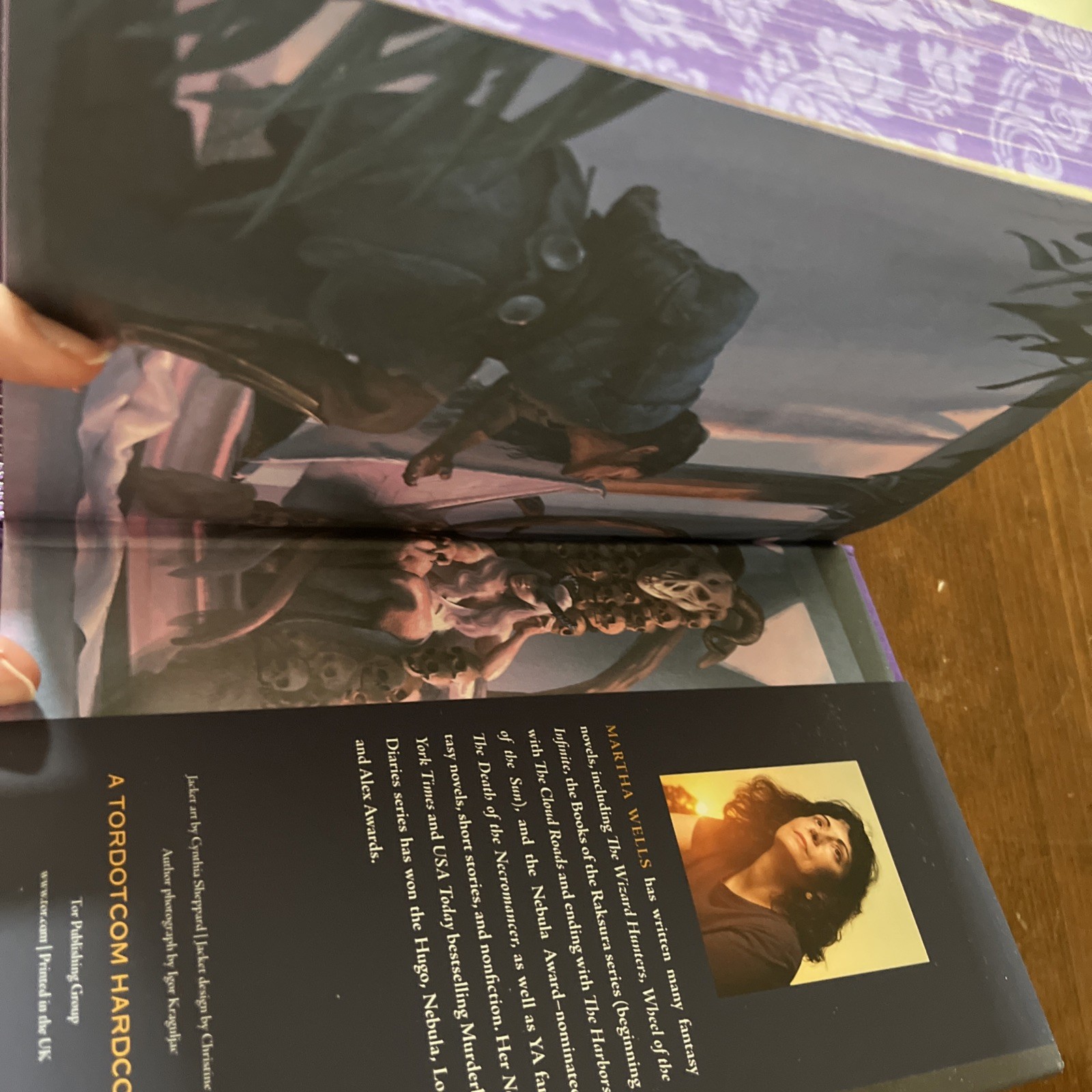 Illumicrate Exclusive: Witch King SIGNED by Martha Wells (Hardcover) New