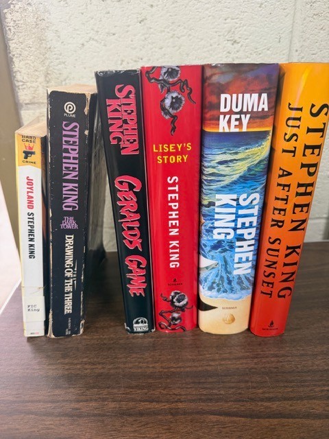 Lot of 6 Stephen King Books HC/PB, Joyland, Drawing of the Three, Duma Key