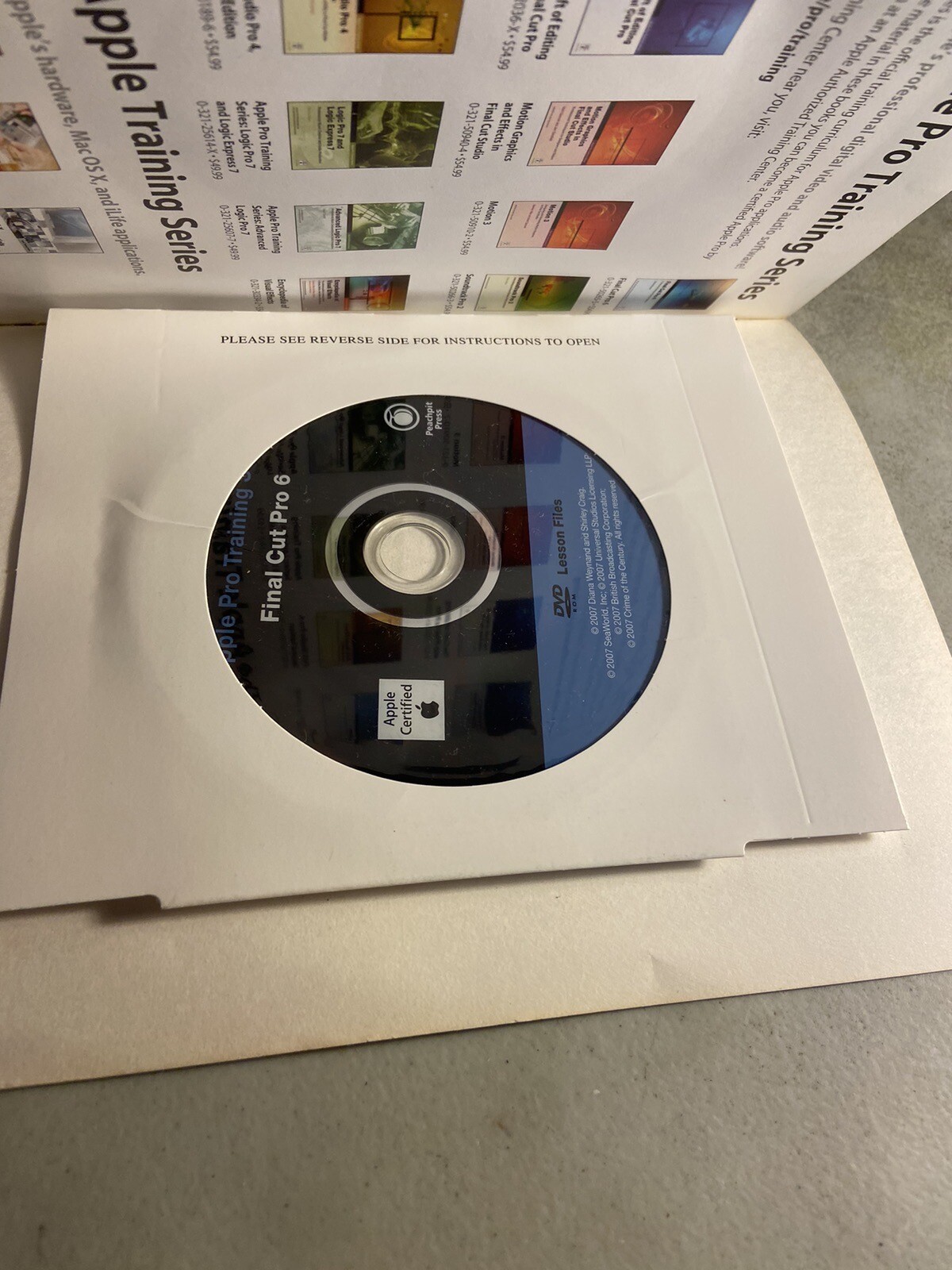 DVD-ROM / CD Included APPLE PRO TRAINING SERIES: FINAL CUT PRO 6 Diana Weynand