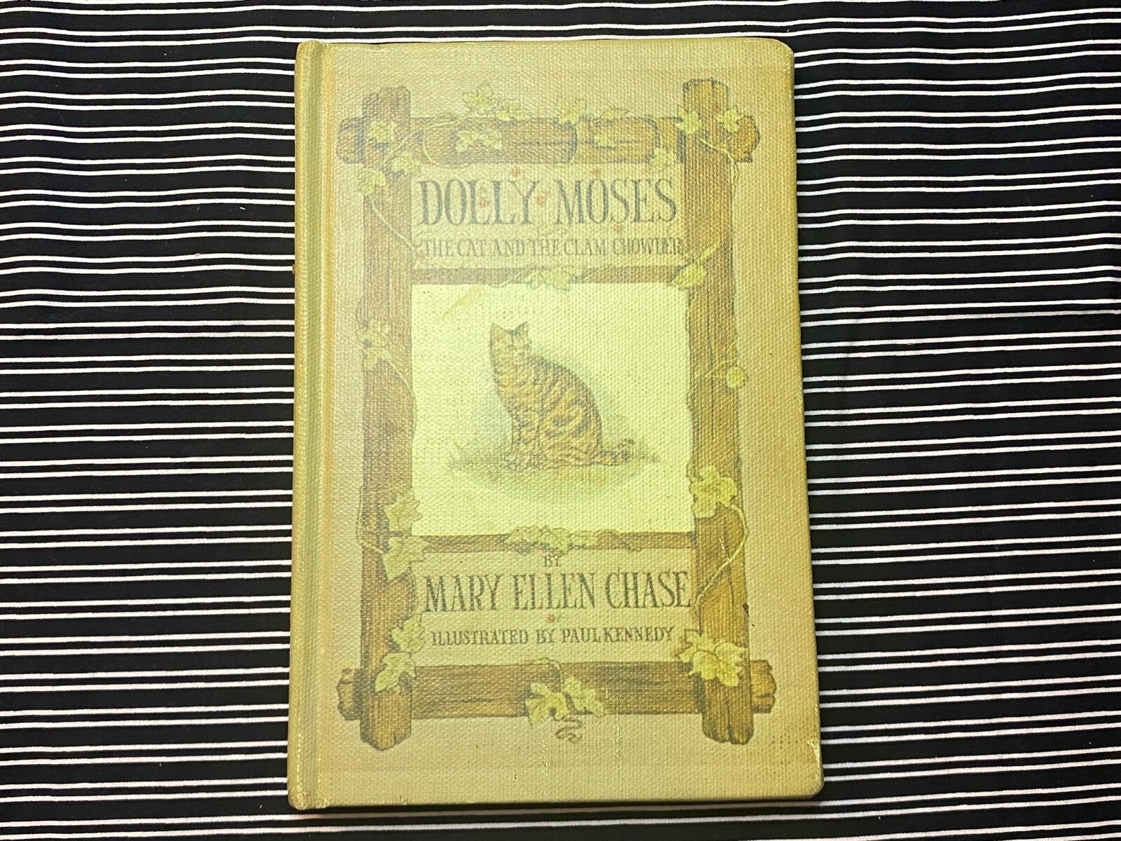Dolly Moses: The Cat and the Clam Chowder by Mary Ellen Chase [HC,EX-LIB,1964]