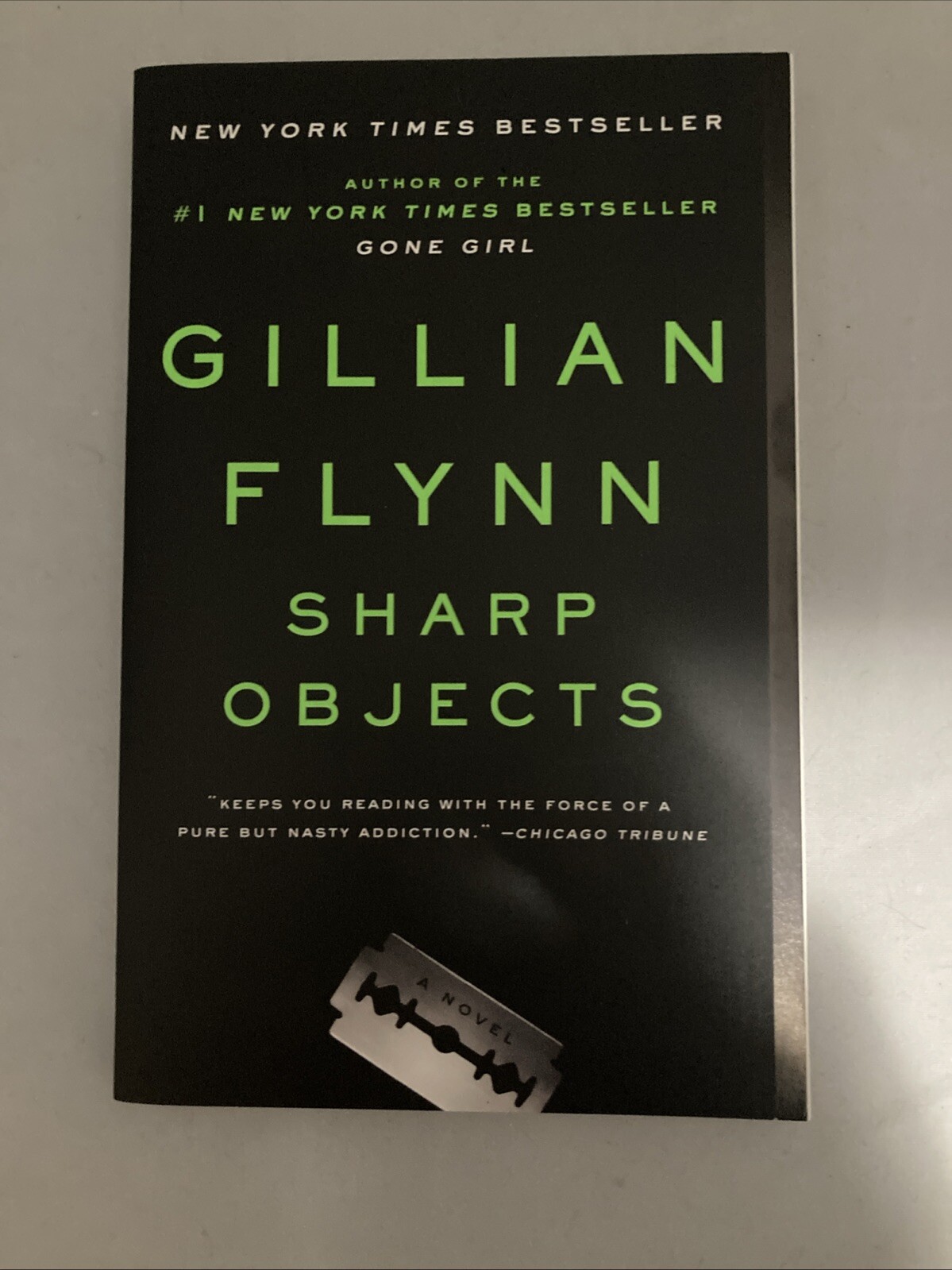 gillian flynn sharp objects