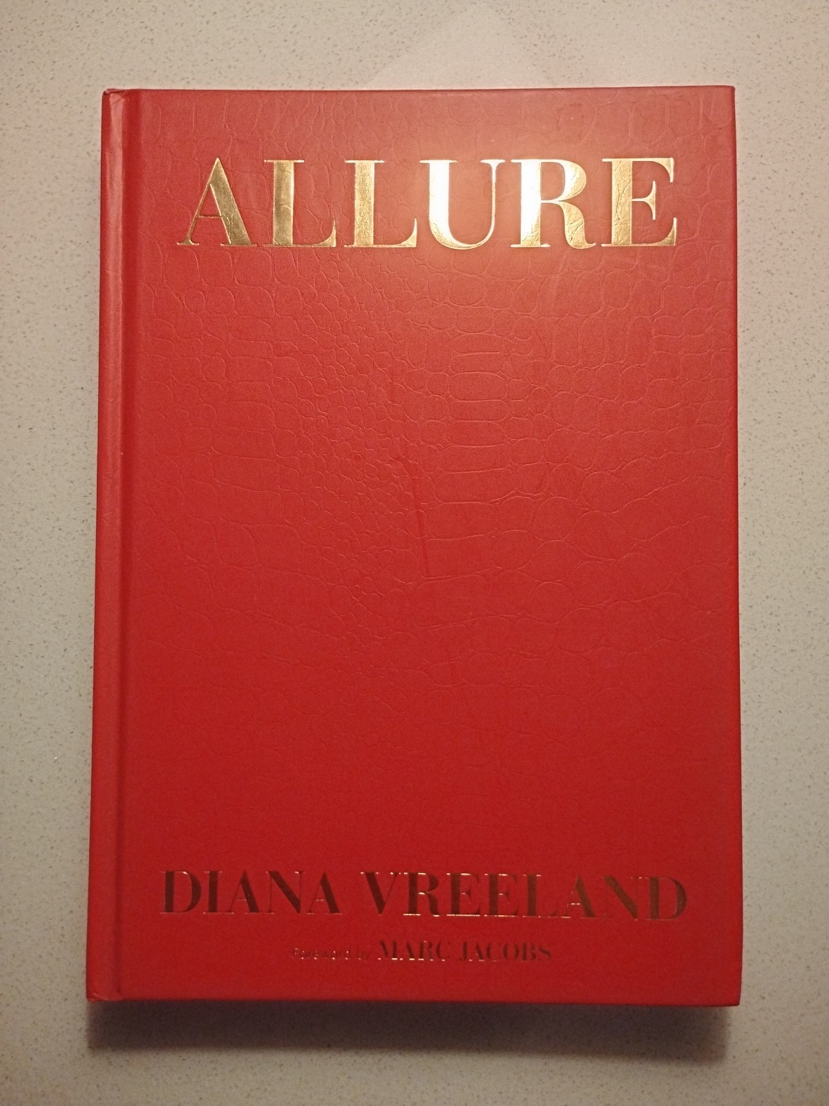 Allure by Diana Vreeland 2010 Hardcover – Marc Jacobs Foreword – High Fashion