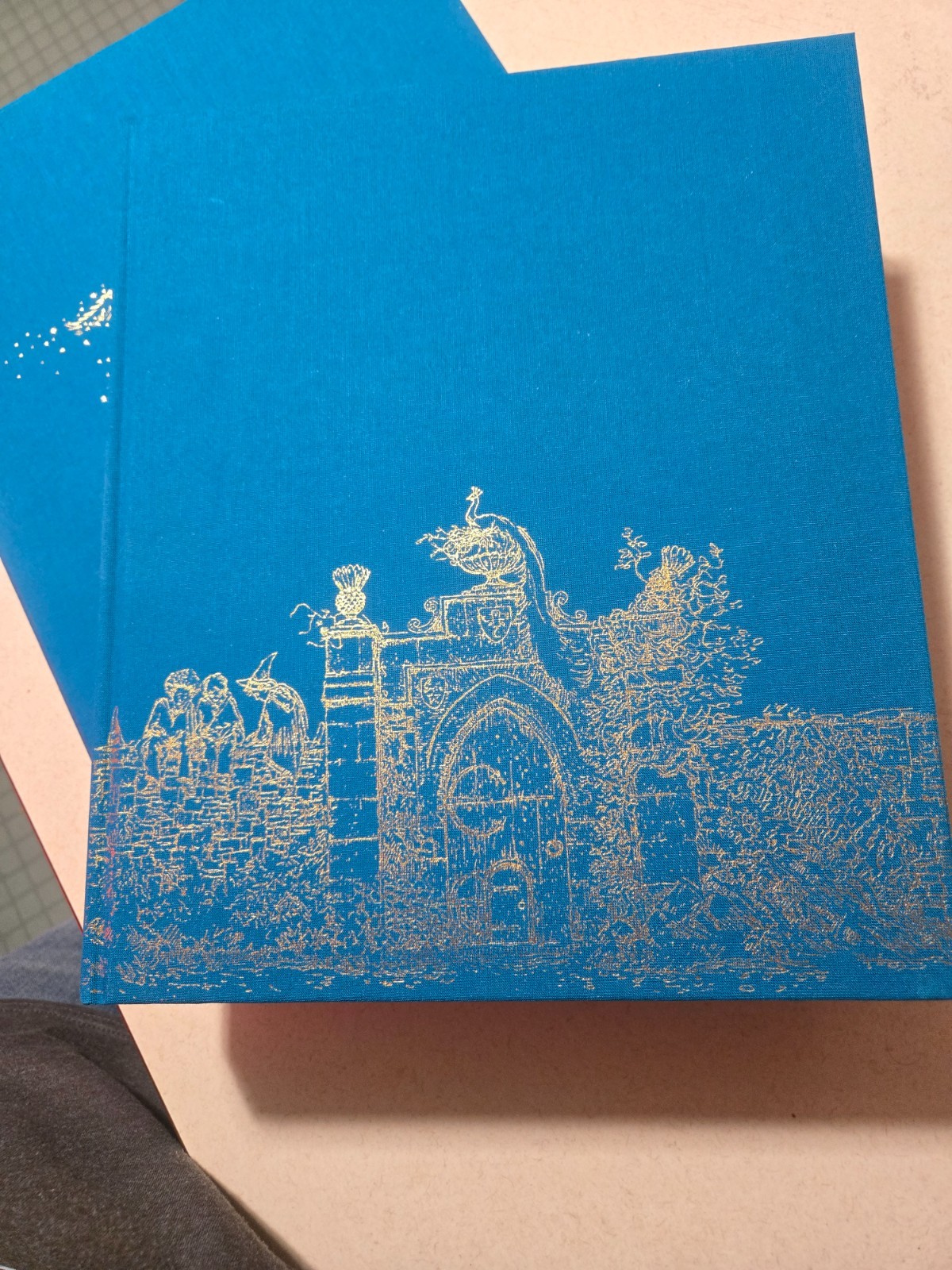 Harry Potter and the Prisoner of Azkaban: Deluxe Illustrated Slipcase Edition