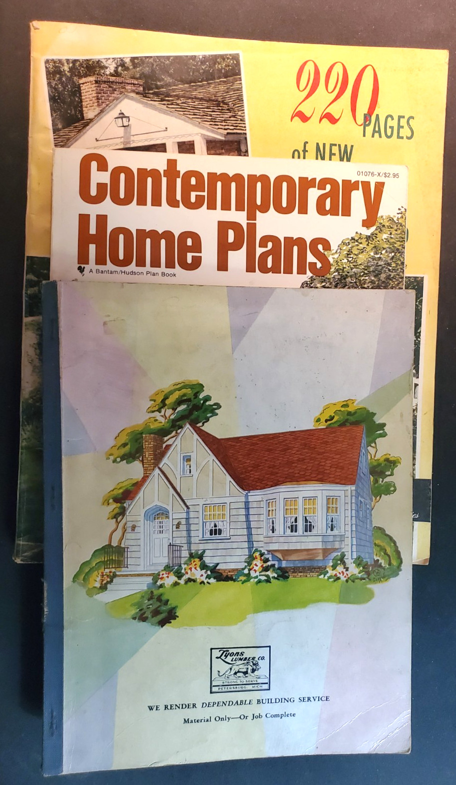 VNTG Lot of 3: 220 Pages New House Plans/Contemporary Homes/Small Homes W13 L08