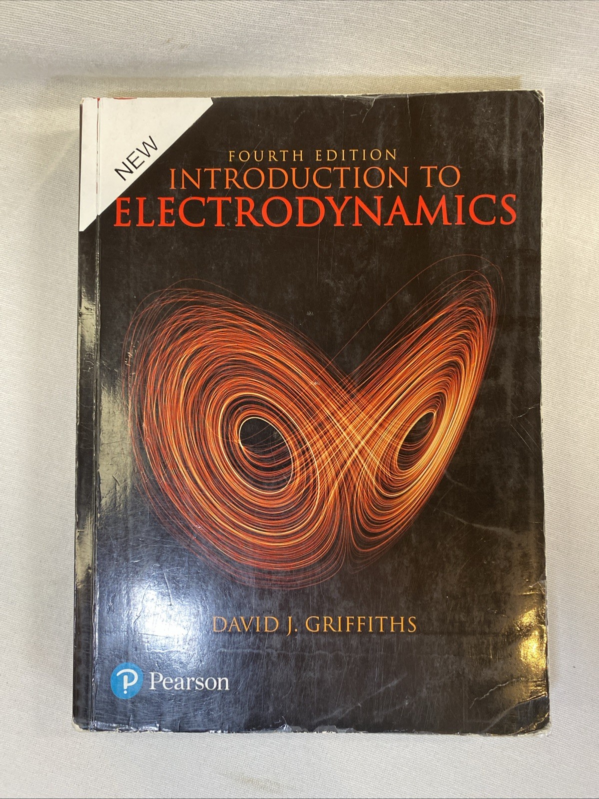 Introduction to Electrodynamics – paperback David J. Griffiths