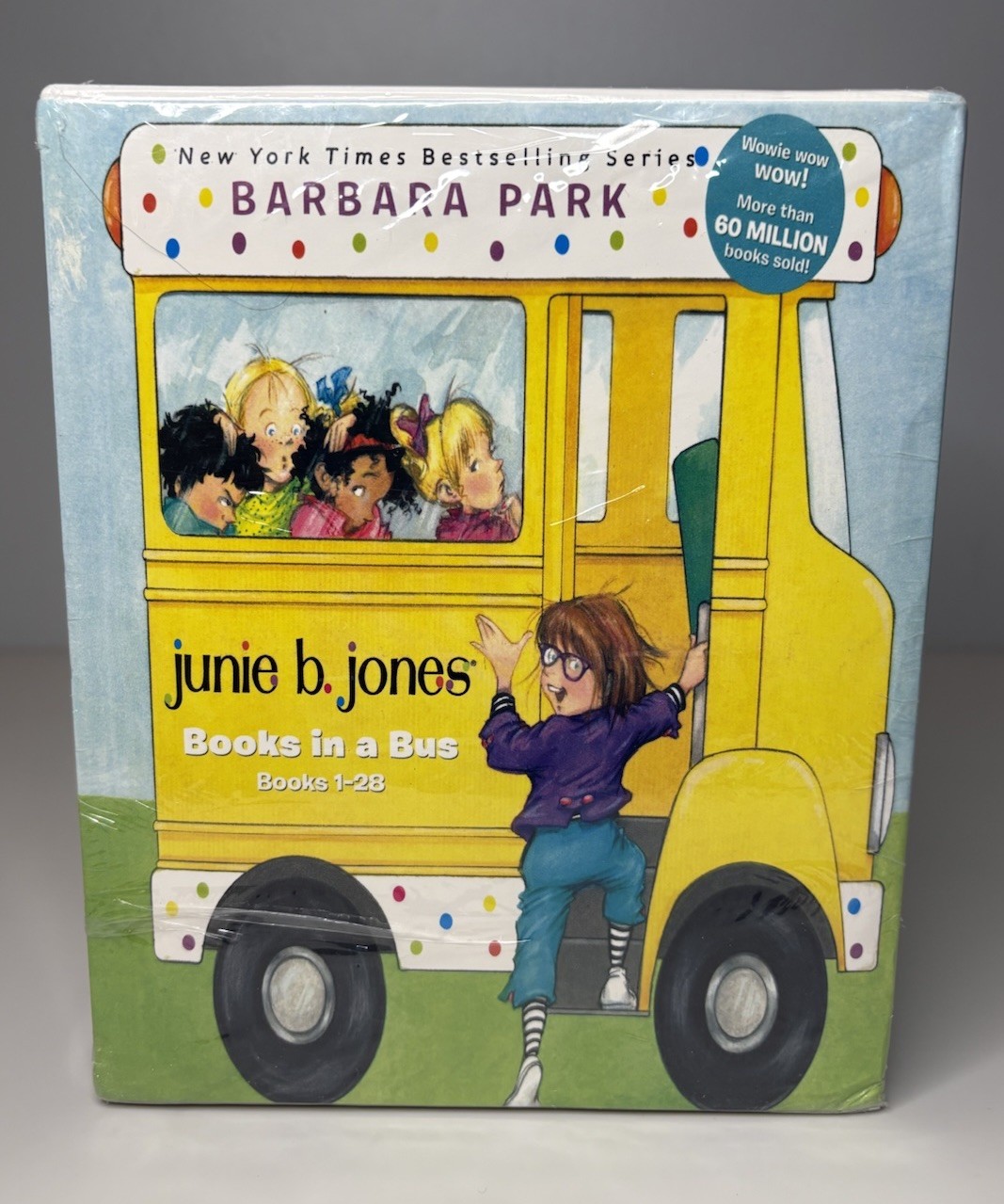 Junie B. Jones Books in a Bus 28-Book Boxed Set : The Complete Collection: Books