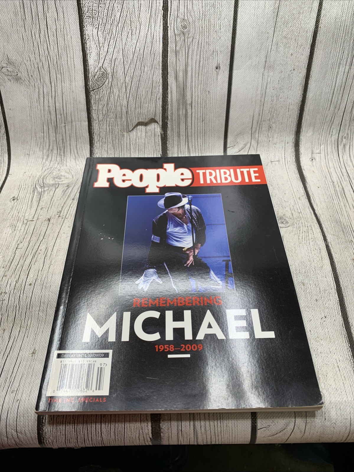 People Tribute Remembering Michael Jackson 1958-2009 King of Pop