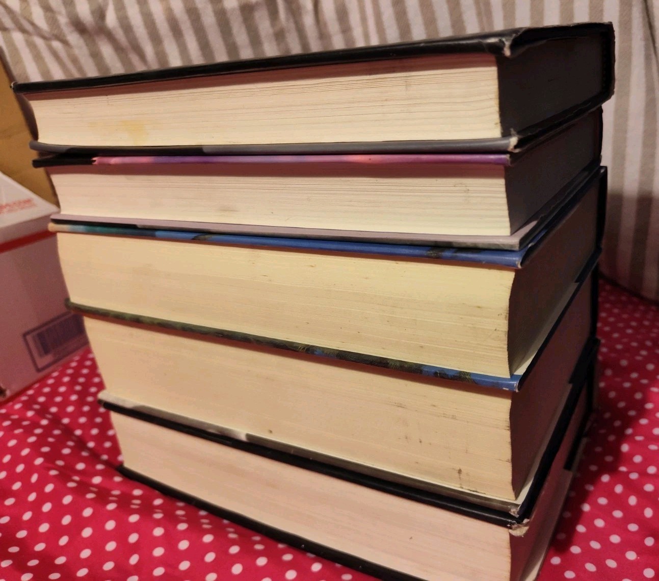 Hardcover Fiction Book Lot of 5 Linda Howard Michener John Jakes Adams Jance HC