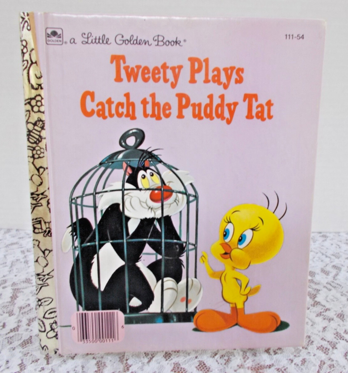 Vintage 1975 Little Golden Book “Tweety Plays Catch the Puddy Tat” #111-54