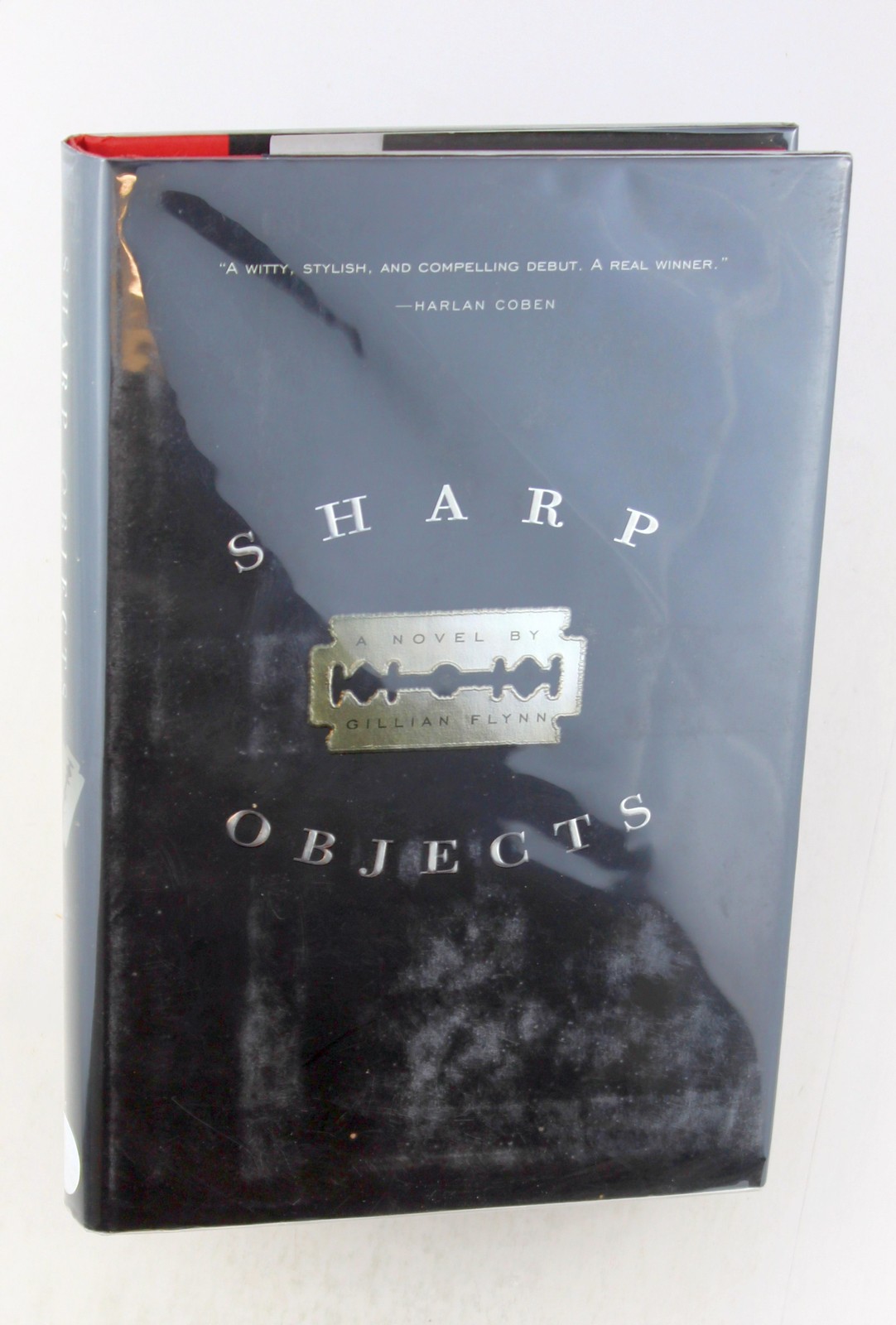 Signed First Edition Flynn, Gillian – Sharp Objects: A Novel Shaye Areheart Book