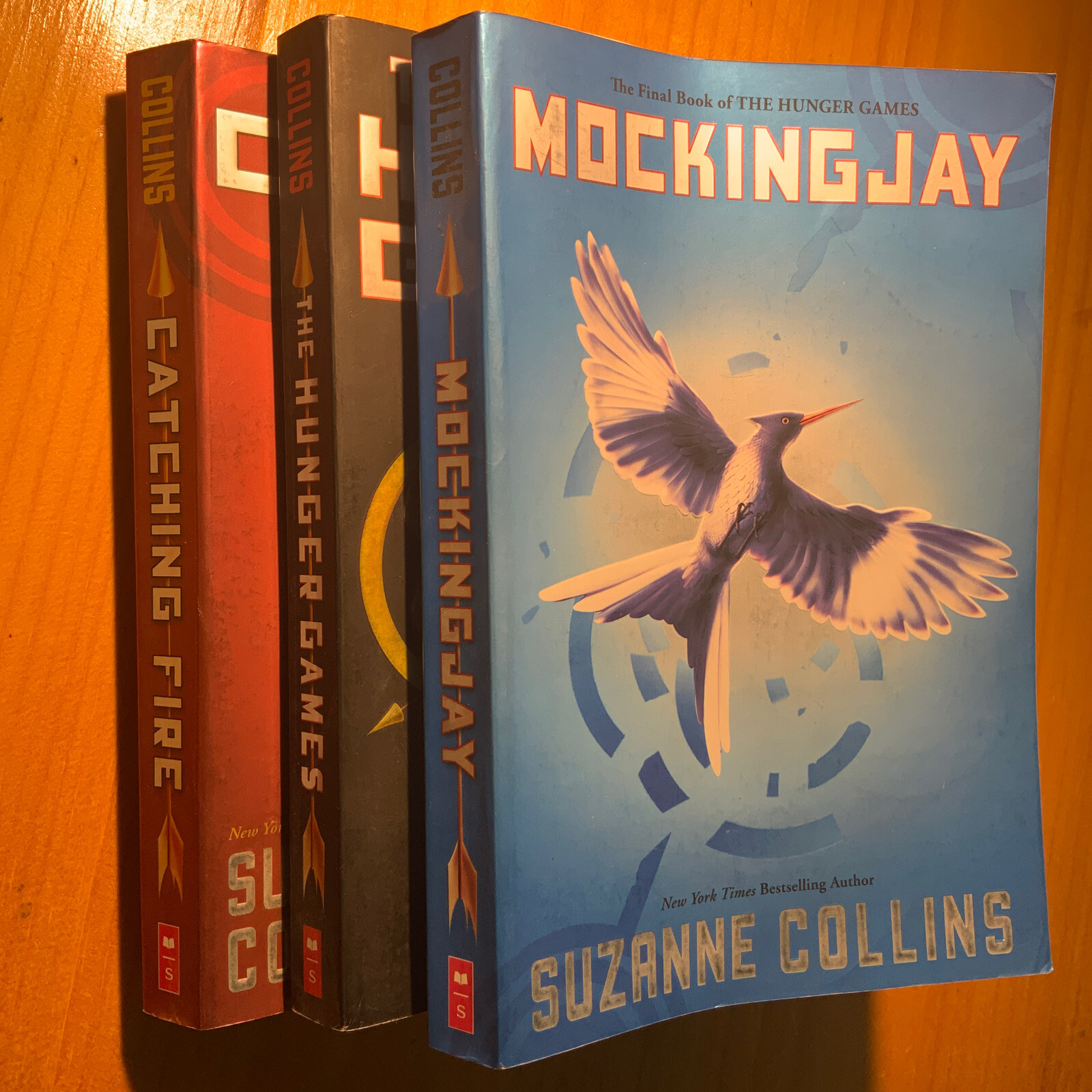 The Hunger Games Ser.: Trilogy Boxed Set – Catching Fire – Mockingjay by…