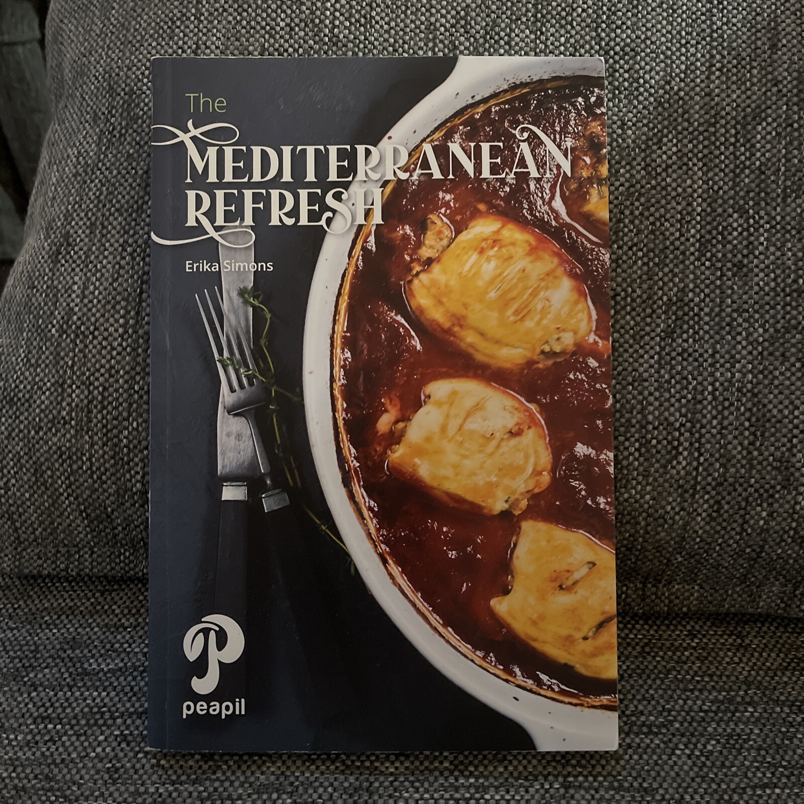 The Mediterranean Refresh – 9781999572020, perfect paperback, Erika Simons