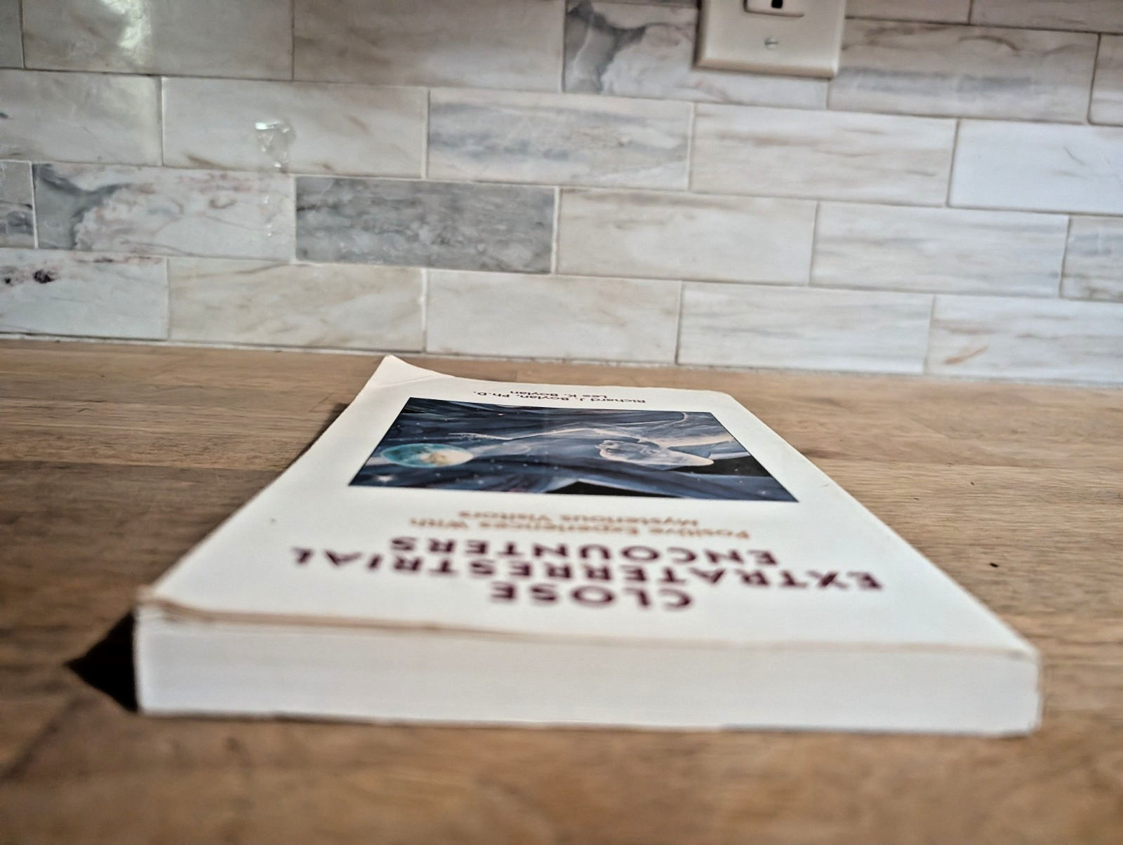 Close Extraterrestrial Encounters Alien UFO Experiences First Edition – Boylan