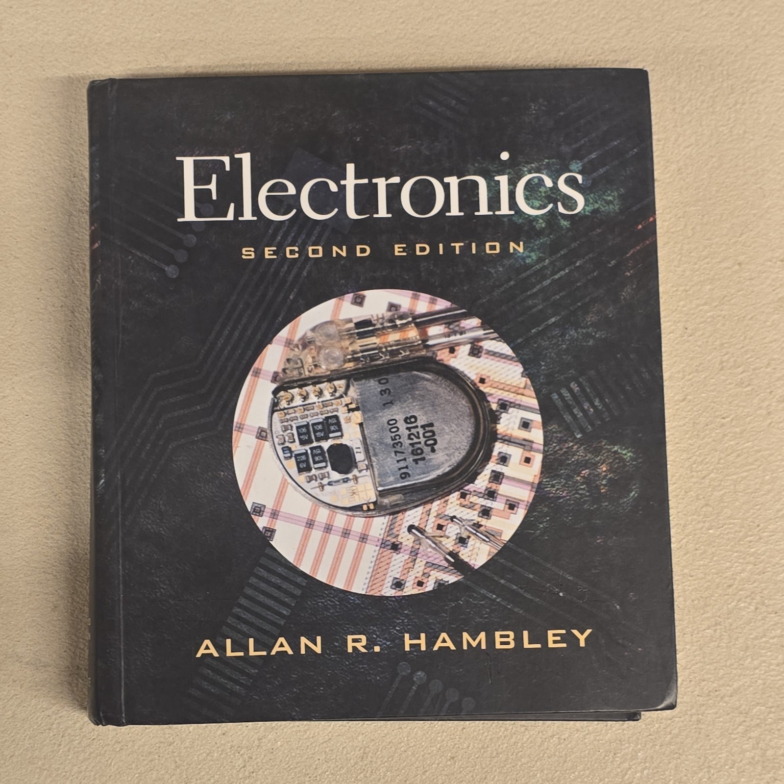 Electronics: Second Edition – Allan R. Hambley – G – HARDCOVER