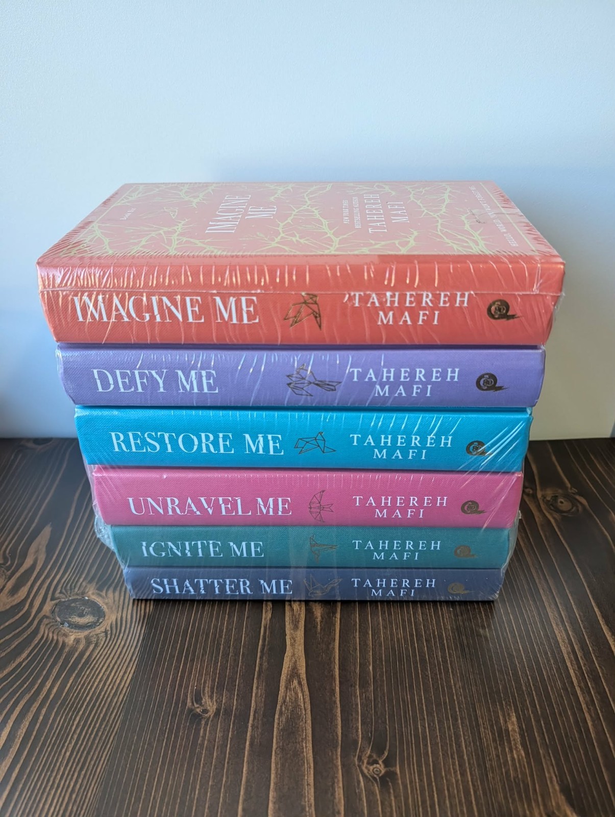 Shatter Me Collector’s Edition by Tahereh Mafi 6 Books – factory sealed Hardback