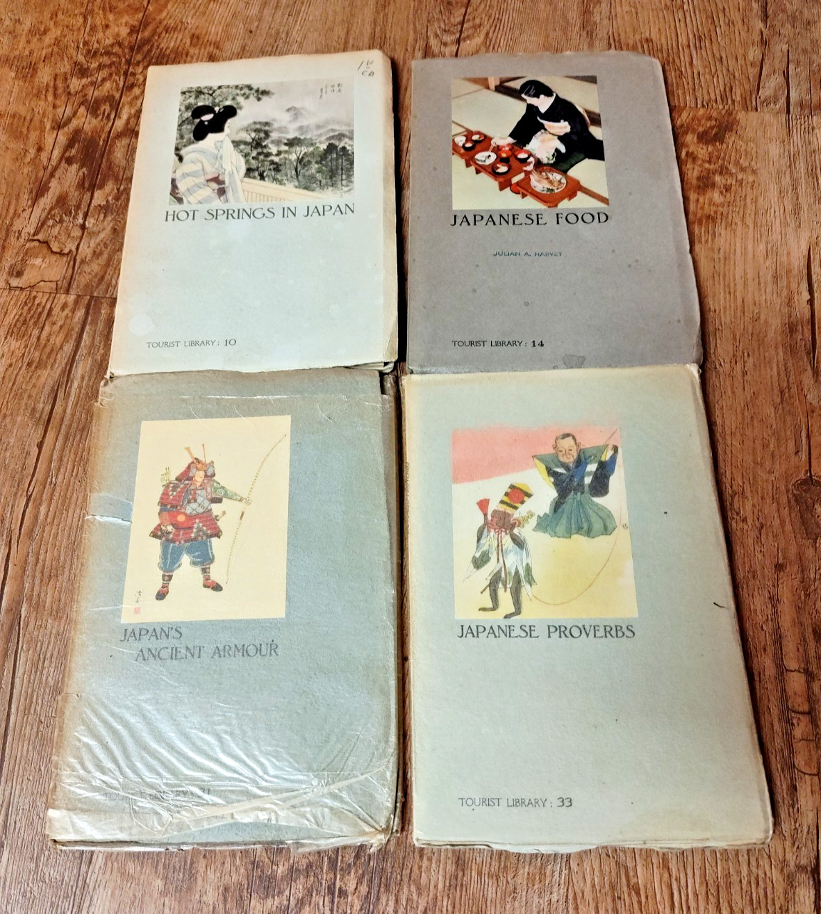 4 Japan Books Tourist Library Japanese Food Hot Springs Acient Armour Proverbs