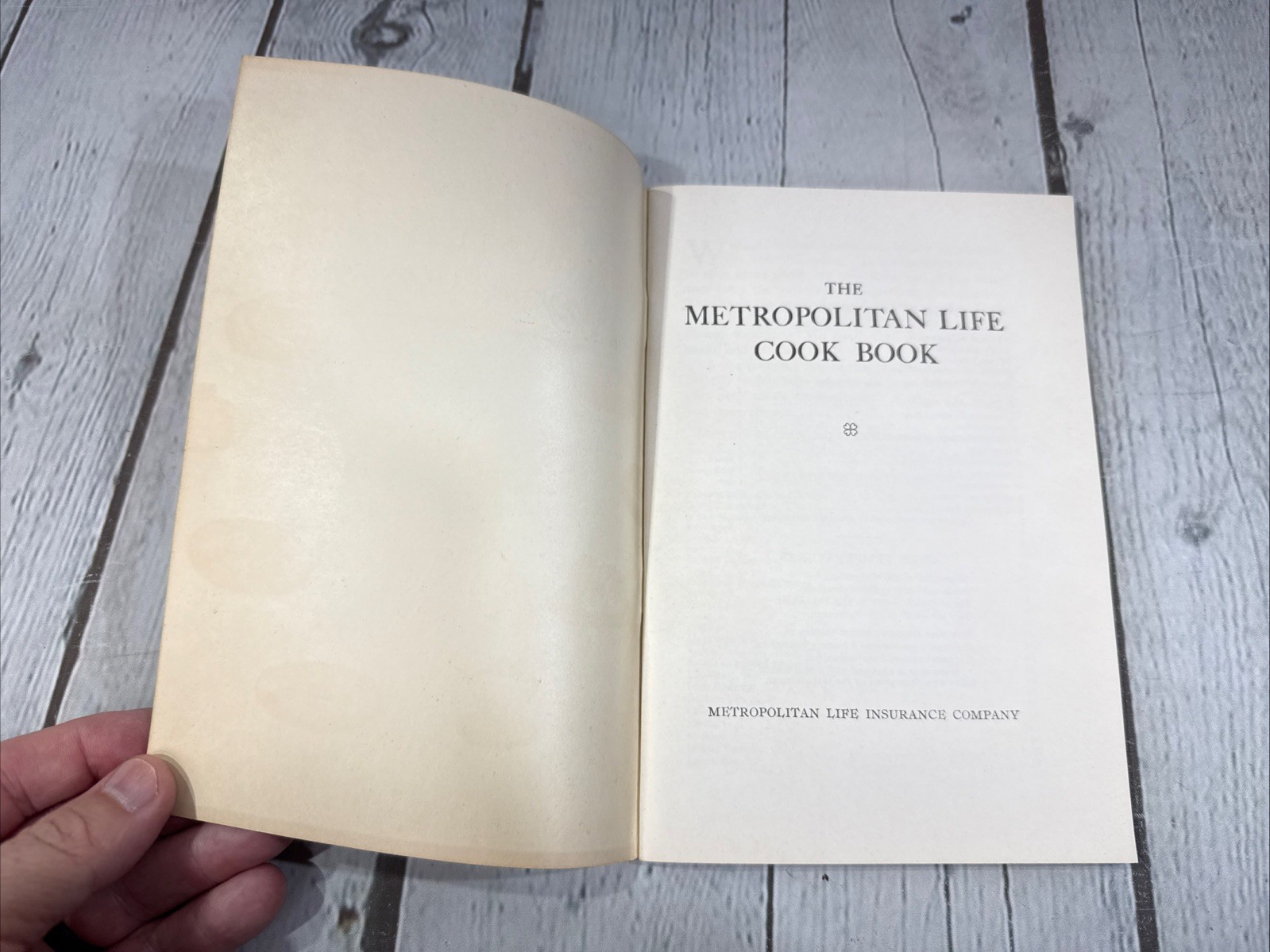 1950s METROPOLITAN COOK BOOK MCM LIFE INSURANCE COMPANY 64 PAGES RETRO VTG RARE