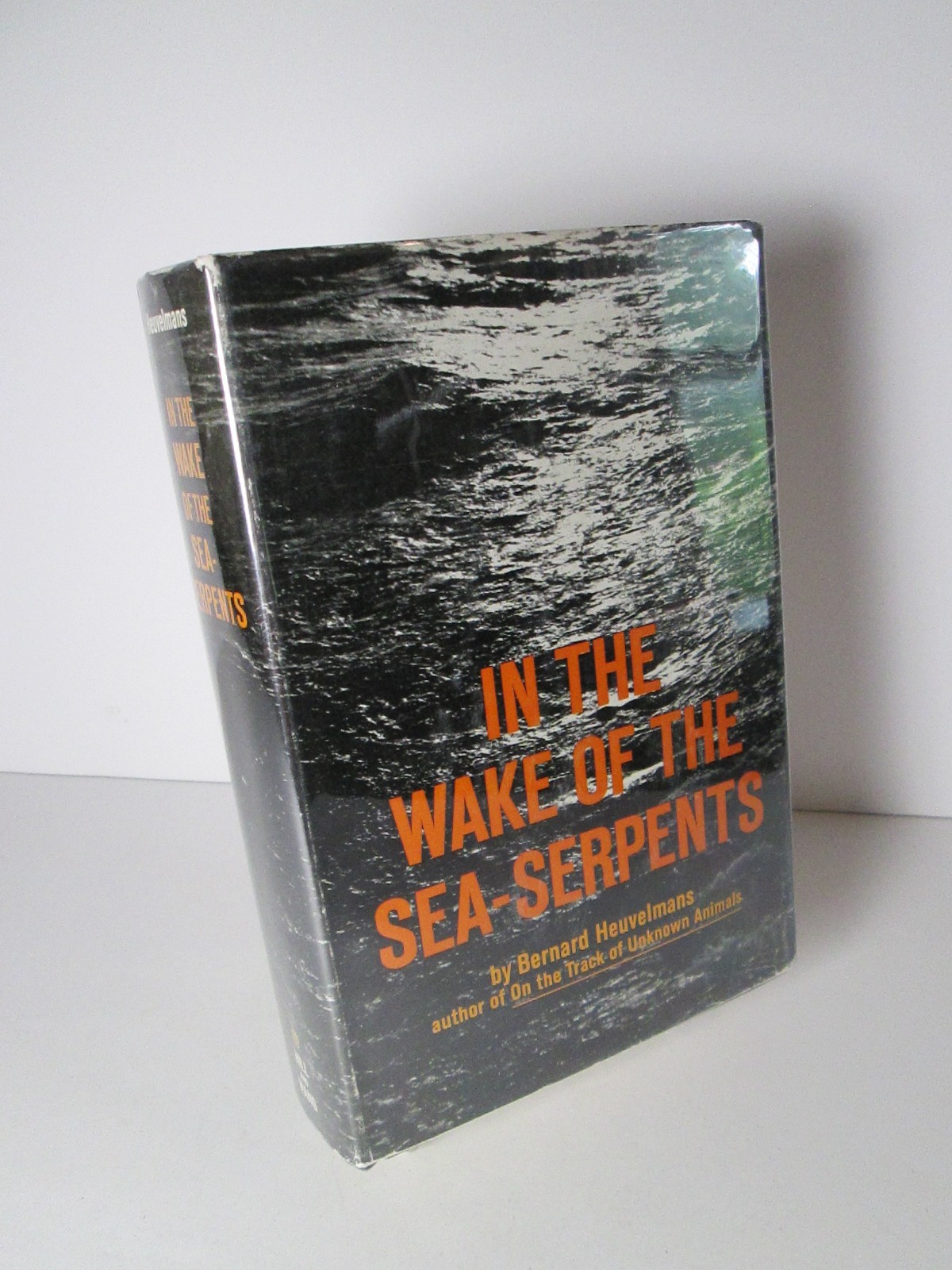 In The Wake Of The Sea Serpents Bernard Heuvelmans 1968 1st US ED Cryptozoology
