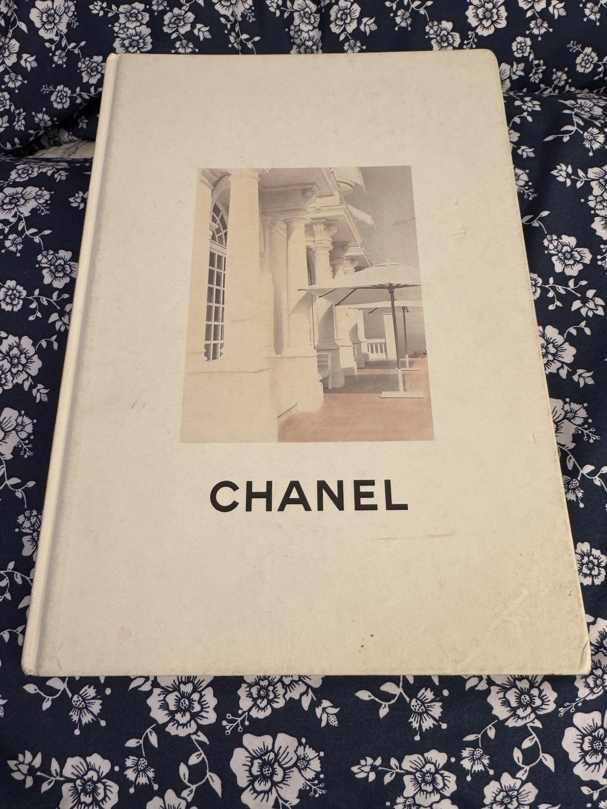 Chanel Cruise Collection 1995-1996 Amber Valletta Karl Lagerfeld Photography