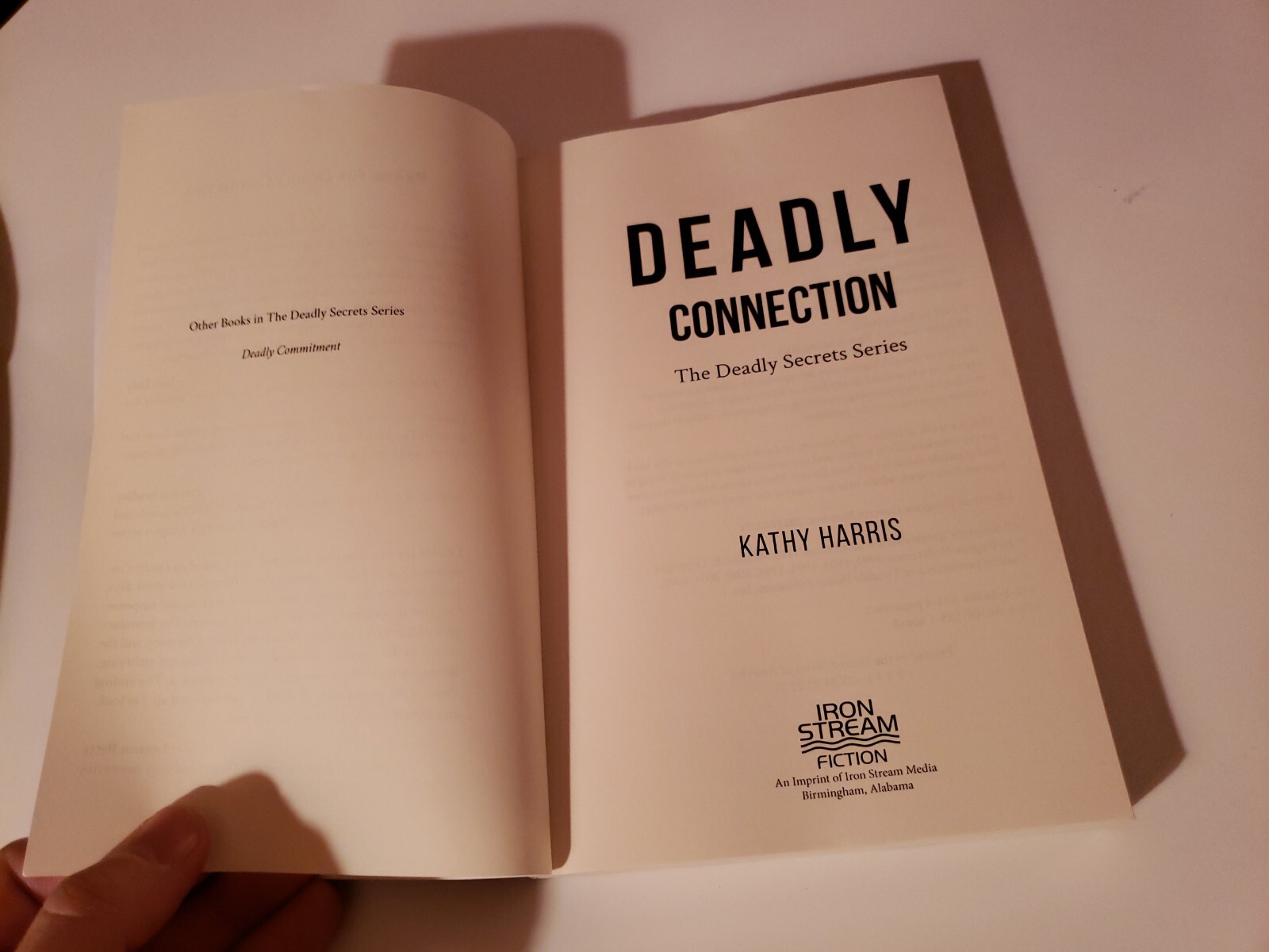 Deadly Connection (Deadly Secrets) – Paperback By Harris, Kathy – VERY GOOD