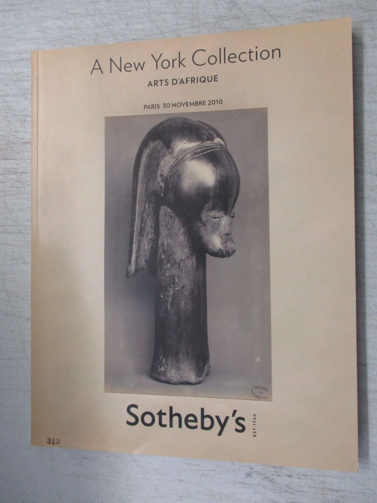 2010 SOTHEBY’S ARTS D’AFRIQUE CATALOG PARIS FRANCE A NEW YORK COLLECTION RARE