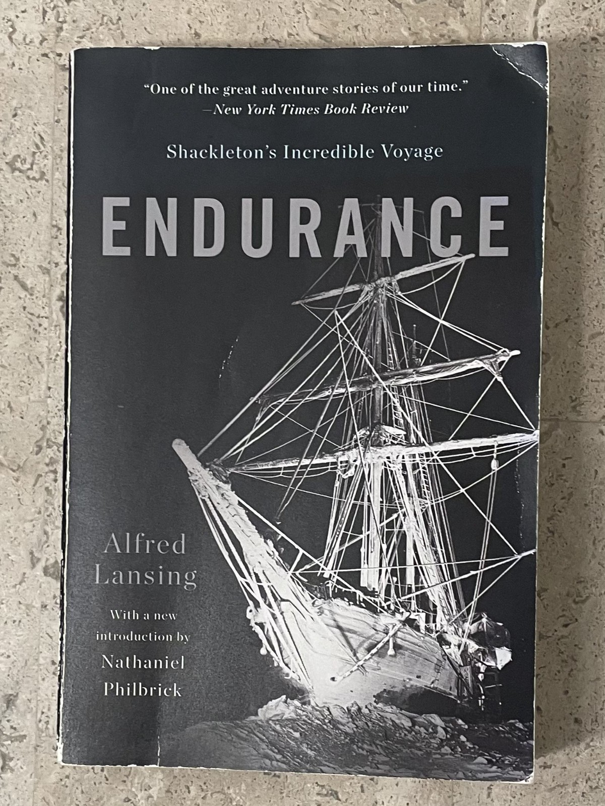 Endurance: Shackleton’s Incredible Voyage – Paperback By Lansing, Alfred PB