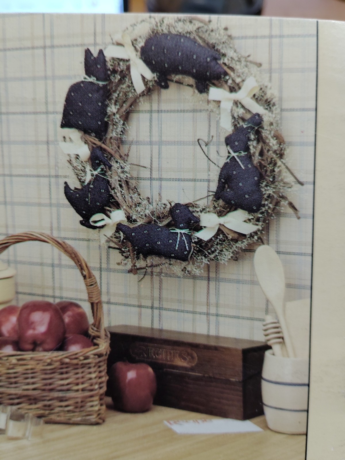 Garlands Dolls Angels Strings Things Pattern Leaflet 1057 Leisure Arts Country