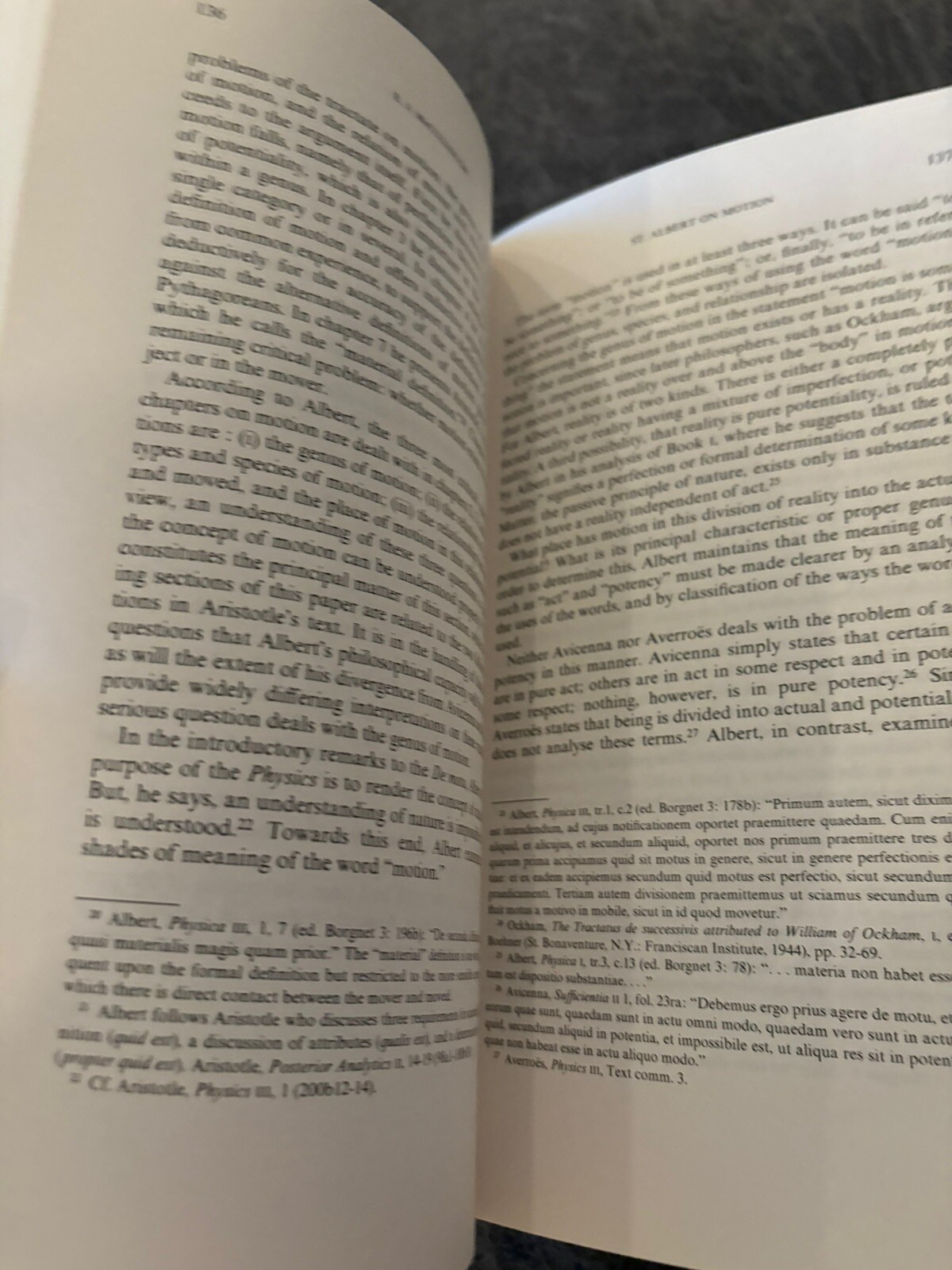 ALBERTUS MAGNUS AND THE SCIENCES (STUDIES AND TEXTS) By James A. Weisheipl