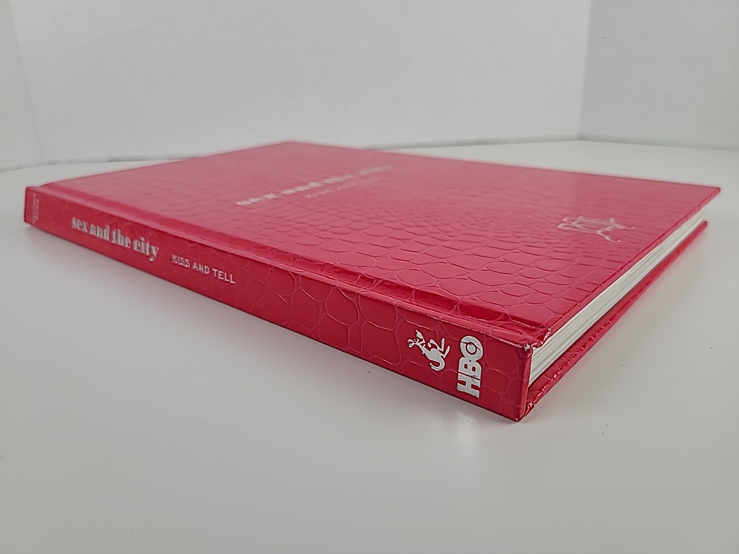 Sex and the City : Kiss and Tell by Amy Sohn (2002, Hardcover)