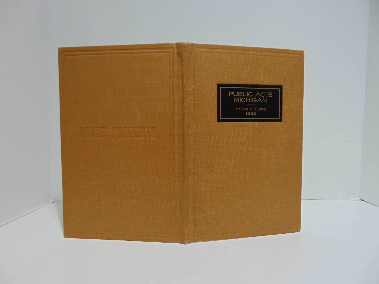 Public Acts Michigan Extra Session 1932 Session of 1933 Extra Sessions 1933-1934