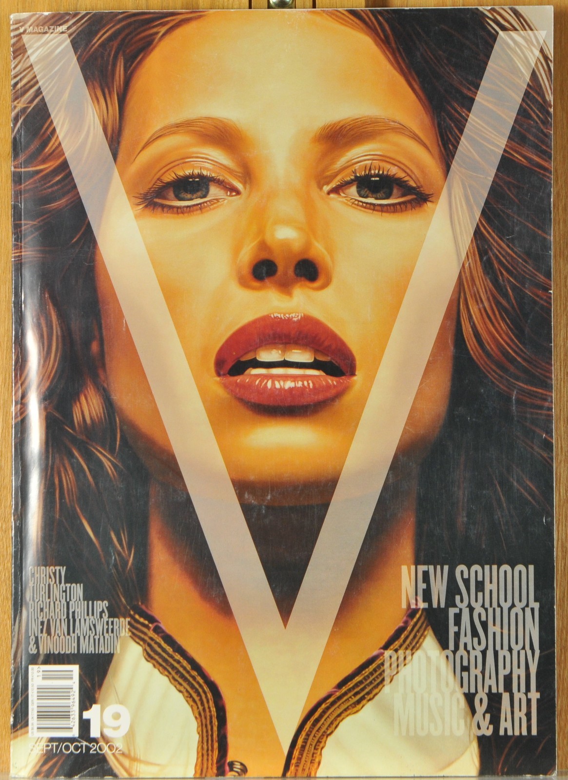 V Magazine #19, Sept/Oct 2002, Paperback