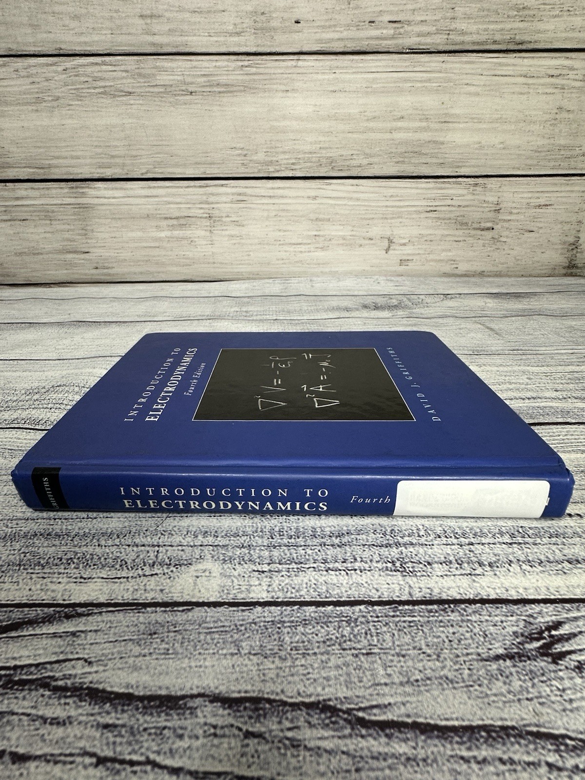 Introduction to Electrodynamics by David J. Griffiths: Used