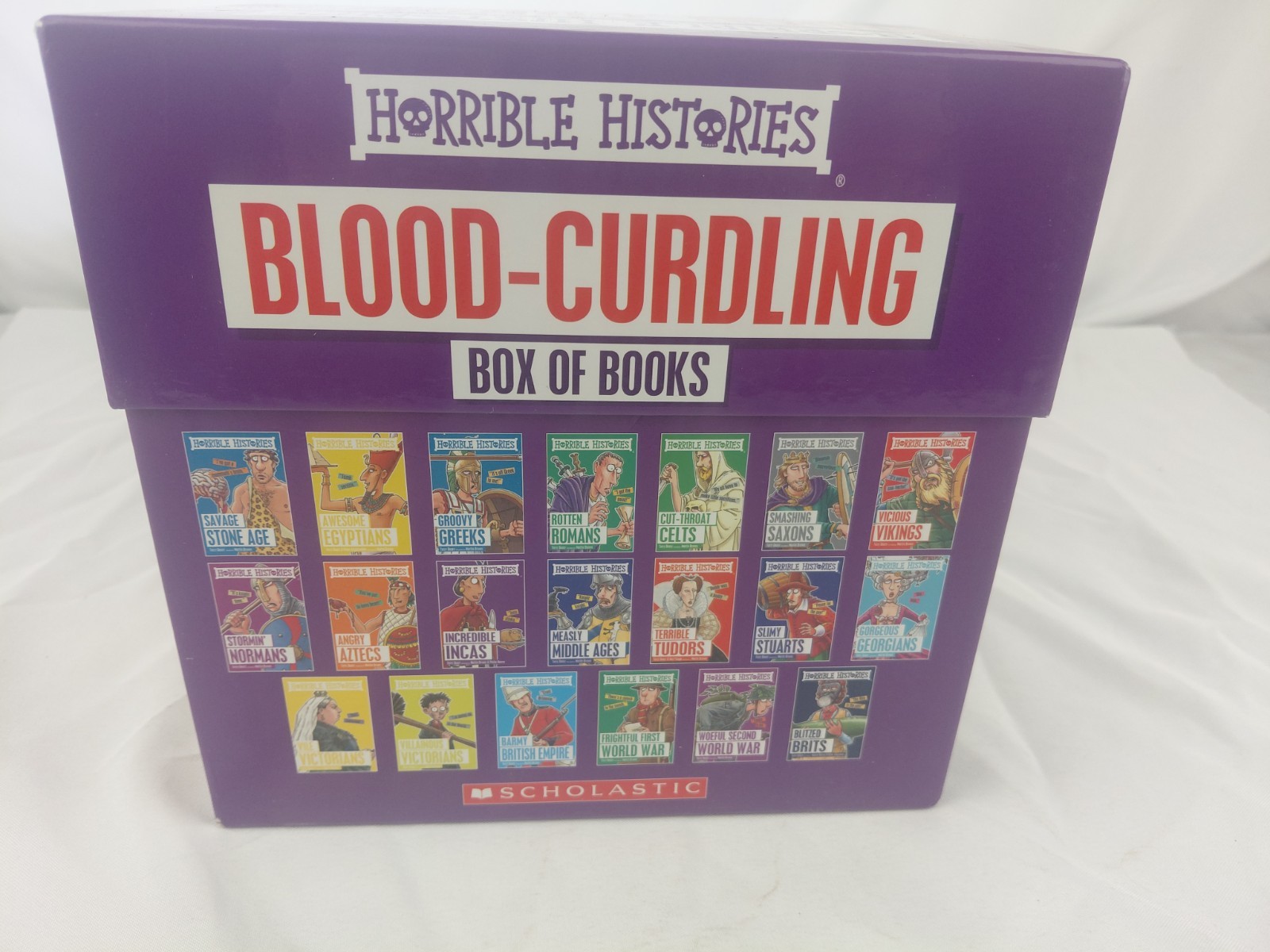 Blood Curdling Box Horrible Histories set 19 books Scholastic Age 12+ Paperbacks