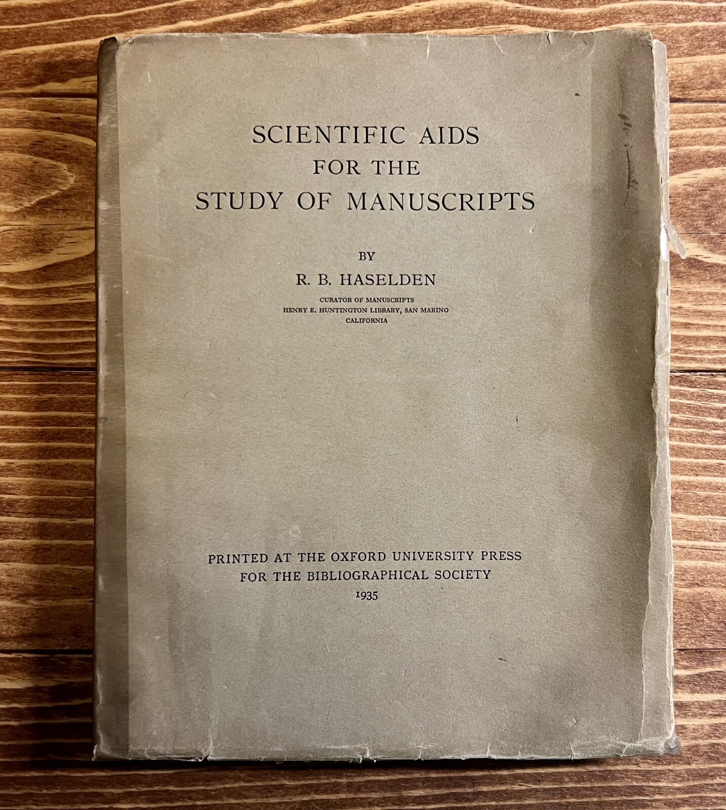 Scientific Aids for the Study of Manuscripts Antique, Guide to Instruments 1935
