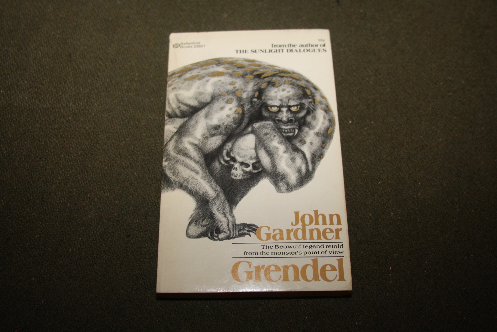 Grendel by John Gardner 1973 PB 6th Print Ballantine