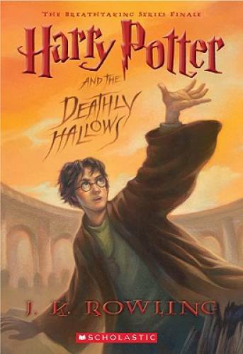 Harry Potter and the Deathly Hallows (Book 7) – Paperback – GOOD