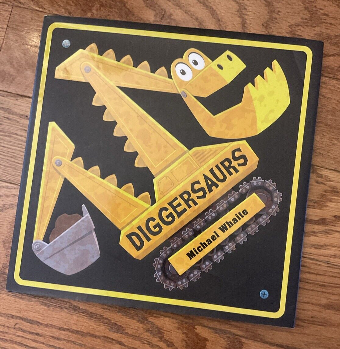 Diggersaurs – Hardcover By Whaite, Michael – GOOD Reading Dig Outdoors Fast Ship