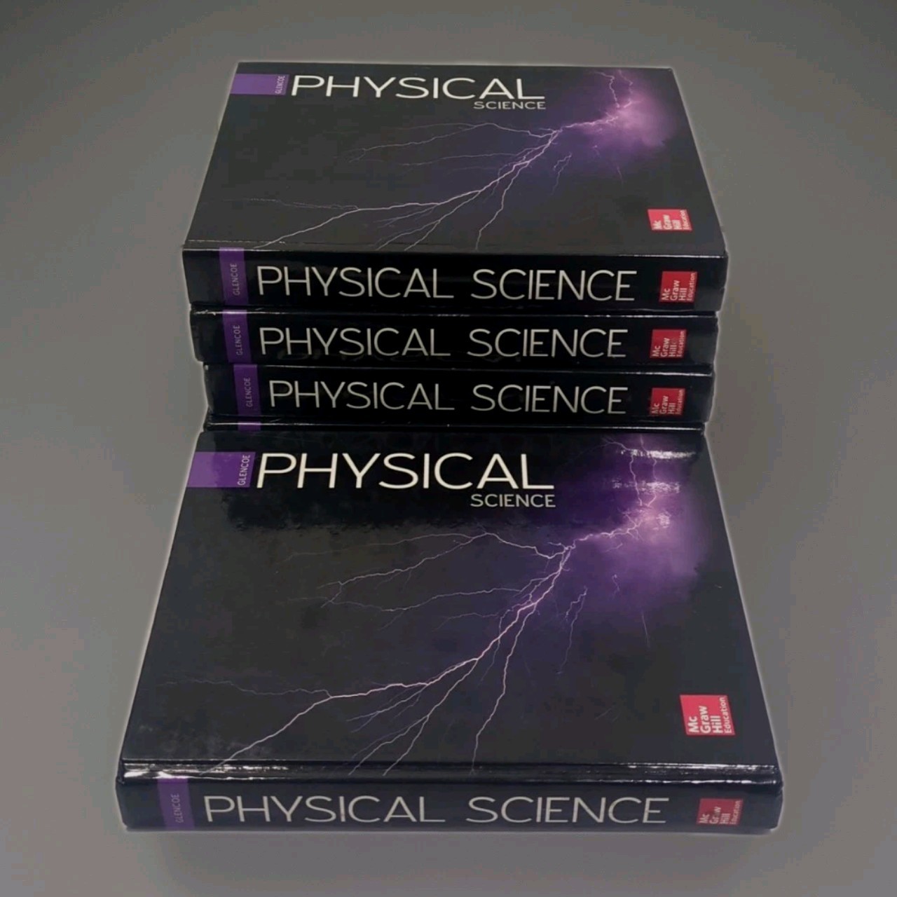 Glencoe Physical Science, Student Edition Mcgraw Hill 2017 Excellent condition!