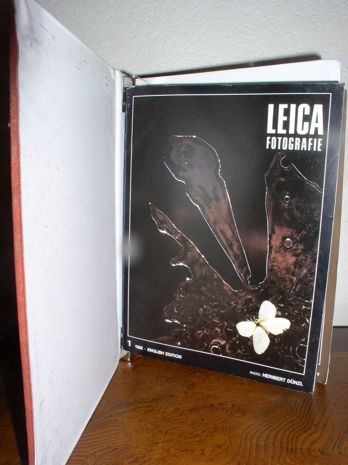 Leica Fotografie Magazine 1982 Editions #1,#2,#3,#4,#5#6,#7,#8 in Binder (PB)