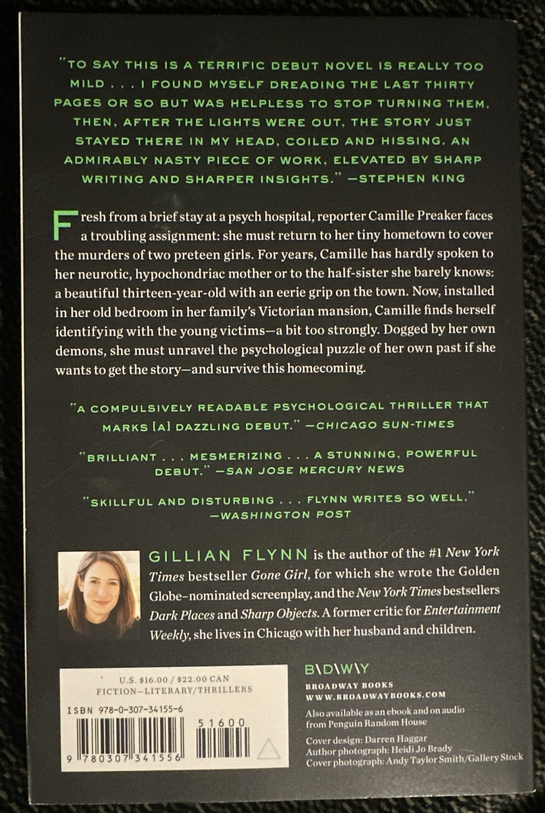 Sharp Objects – Paperback By Flynn, Gillian
