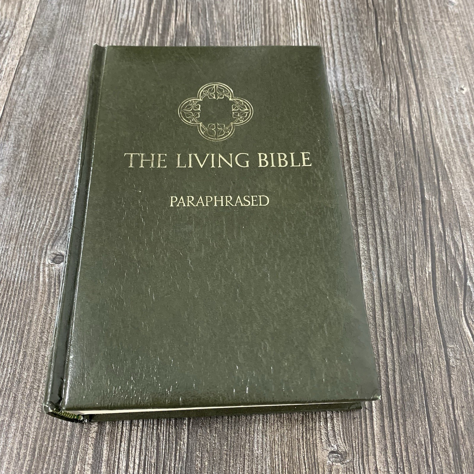 The Living Bible Paraphrased Green Padded Faux Leather 1973 Tyndale Hardcover