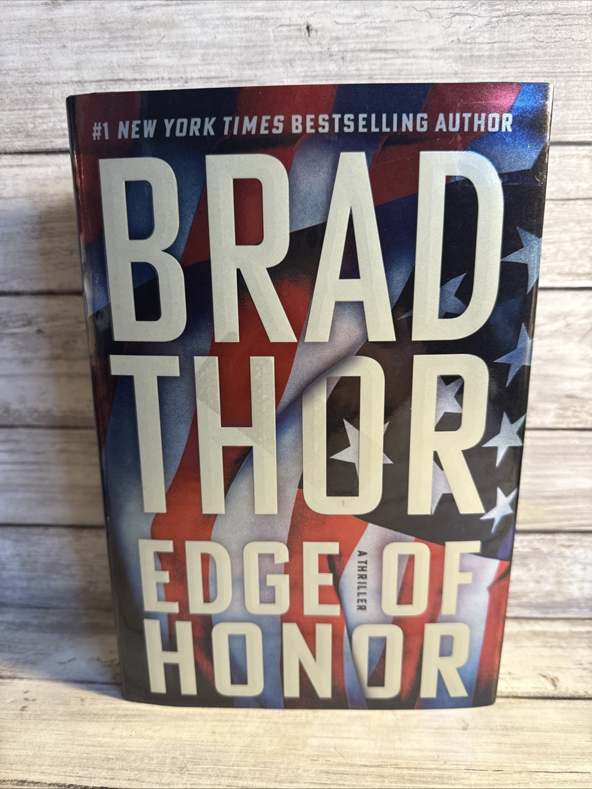 New! Edge Of Honor A Thriller By Brad Thor (2025, Hardcover) First Edition